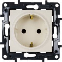 Розетка встраиваемая Legrand Structura с заземлением, со шторками, цвет слоновая кость