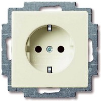 Розетка встраиваемая ABB Basic 55 с заземлением, цвет слоновая кость