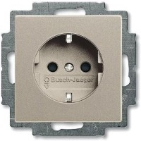 Розетка встраиваемая ABB Basic 55 с заземлением, со шторками, цвет шампань