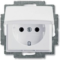 Розетка встраиваемая ABB Basic 55 с заземлением, с крышкой, цвет альпийский белый